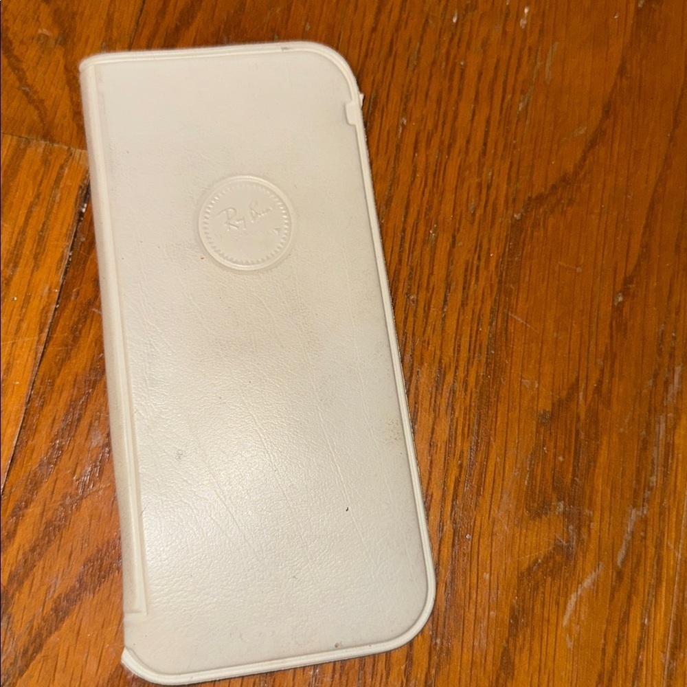 Cream Eyeglass Case vintage Ray bans